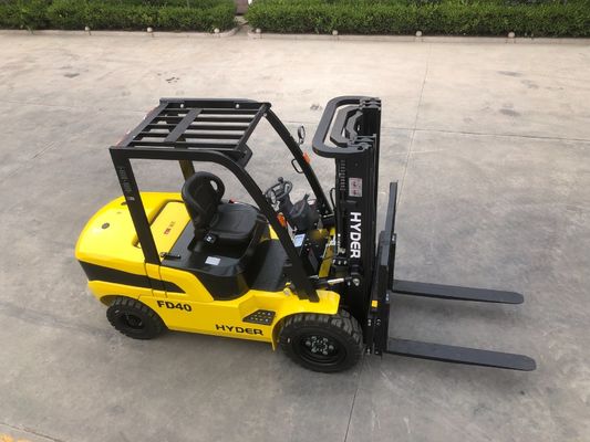 Yellow 2.5 Ton Diesel Forklift Trucks with 1070 Fork Length and CE Certification